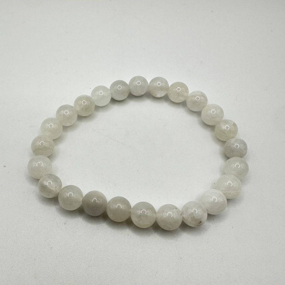 Stunning 8mm genuine Moonstone beaded stretchy‎ bracelet!